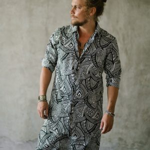 Men's Sacred Geometry Pattern Buttonup Shirt: Black &